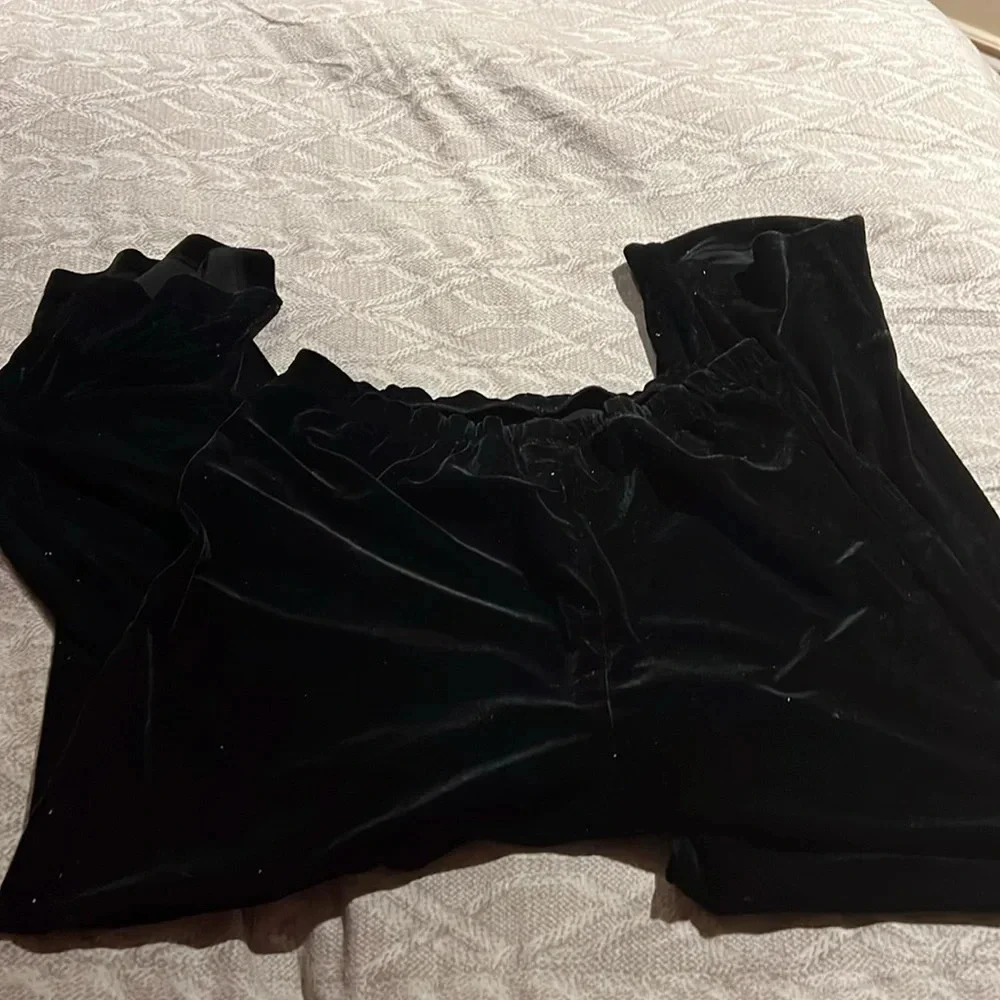 Chico’s black Velvet Pants  Sz 1